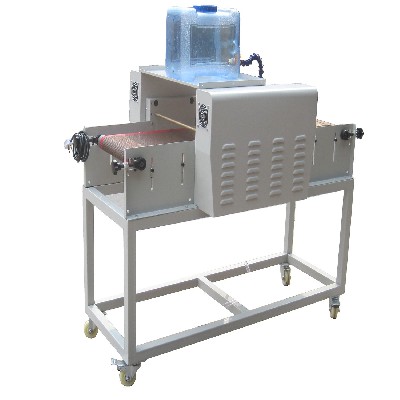 Label glazing machine